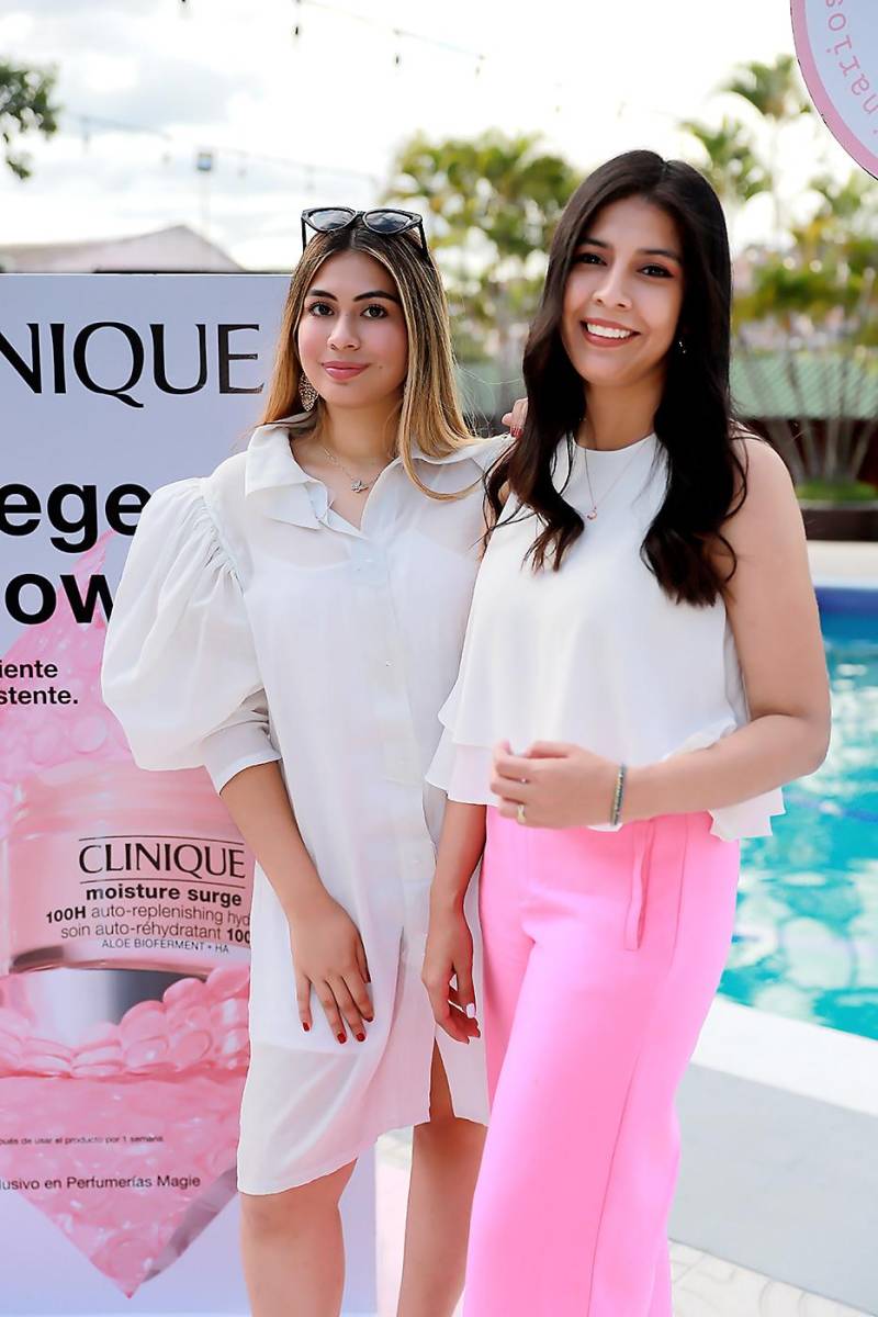 Isabella Rivas y Elena Castillo.