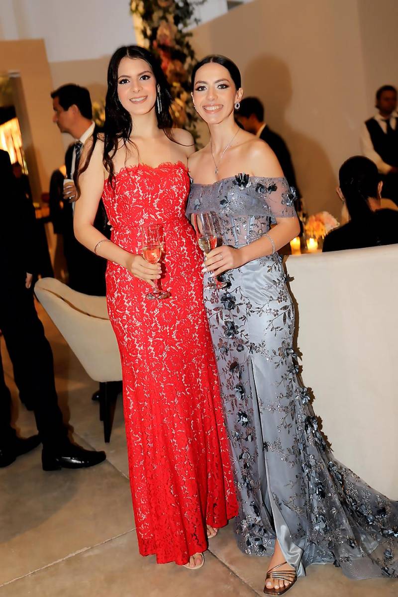 Mimi y Victoria Helal