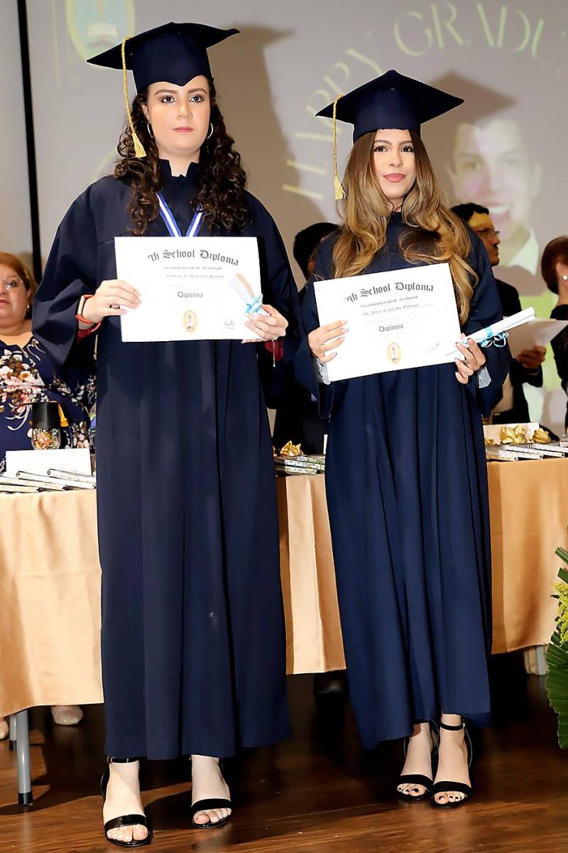 Entrega de títulos de la Intercontinental School 2023
