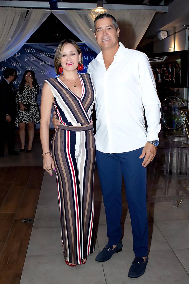 Maybelle y Andrés Egas.