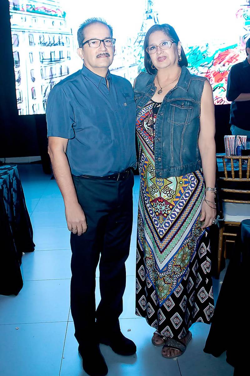 Carlos y Rosa de Naranjo.
