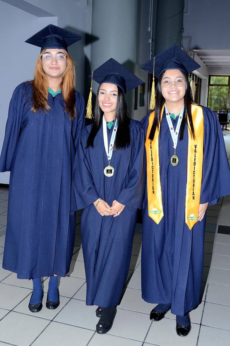 Graduación de los seniors 2024 de Liberty School