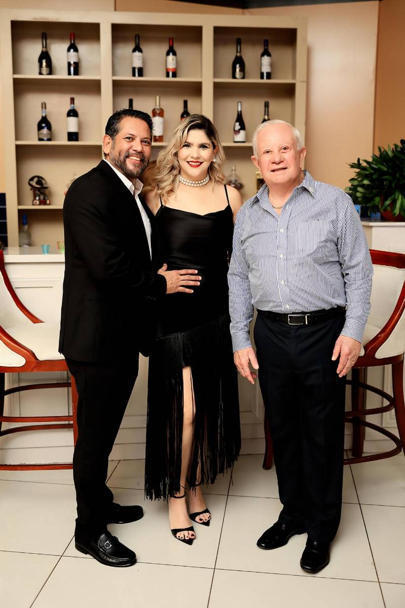 El cumpleaños de Roger Valladares