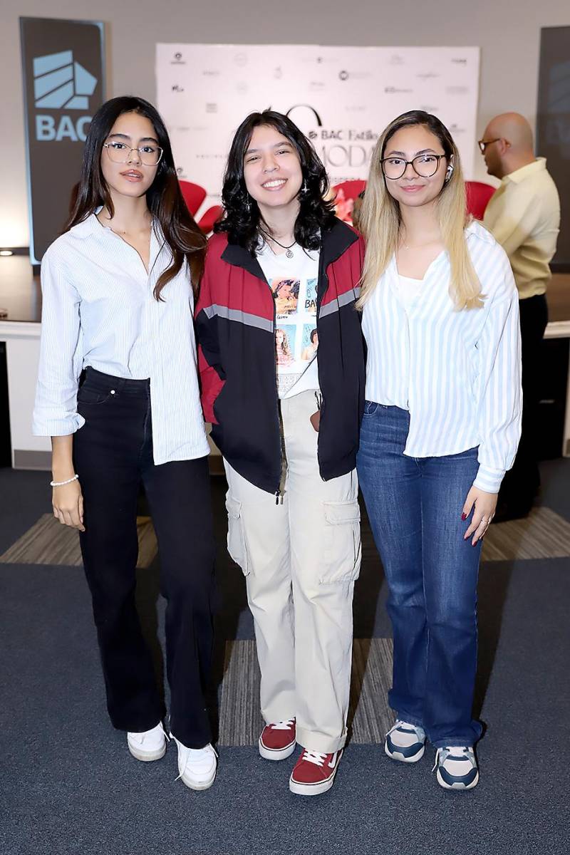 Michelle Cerrato, Belén Figueroa y Natalia Lagos. 