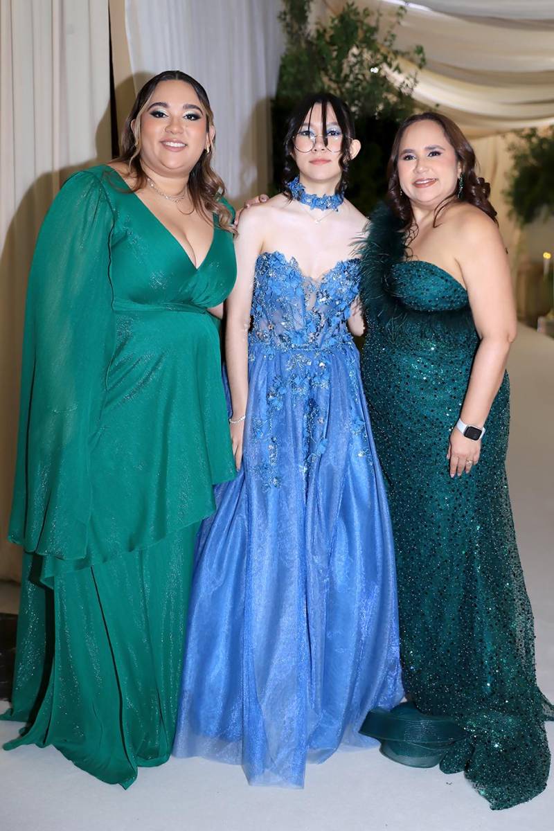 Invitados de la prom 2025 de La Estancia School