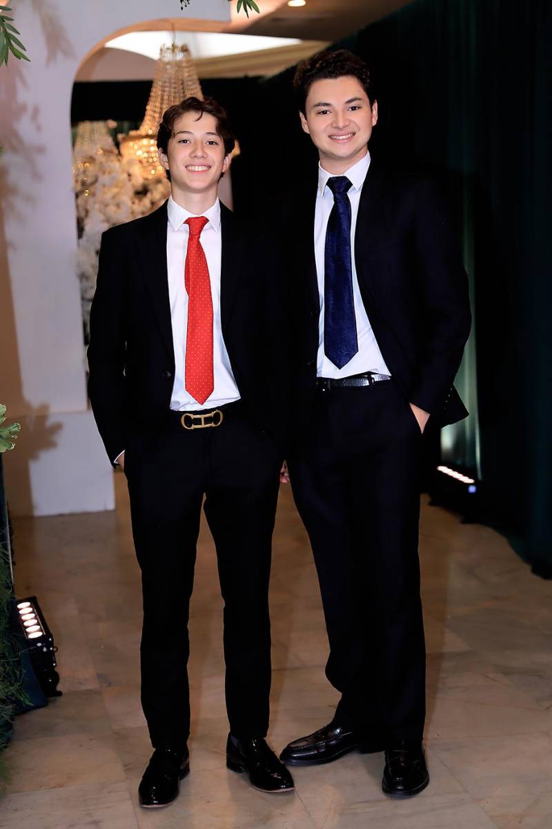 Fiesta de la prom 2025 de la Academia Los Pinares