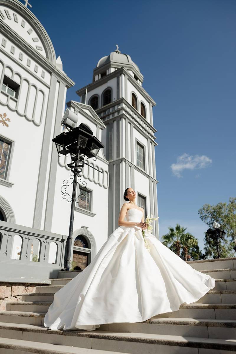 La novia en la Basílica Nuestra Señora de Suyapa