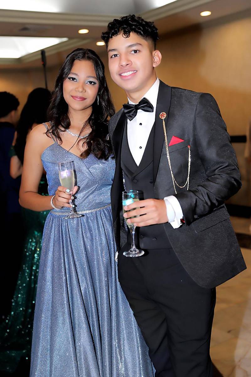 Fiesta de la prom 2024 de Mayan School