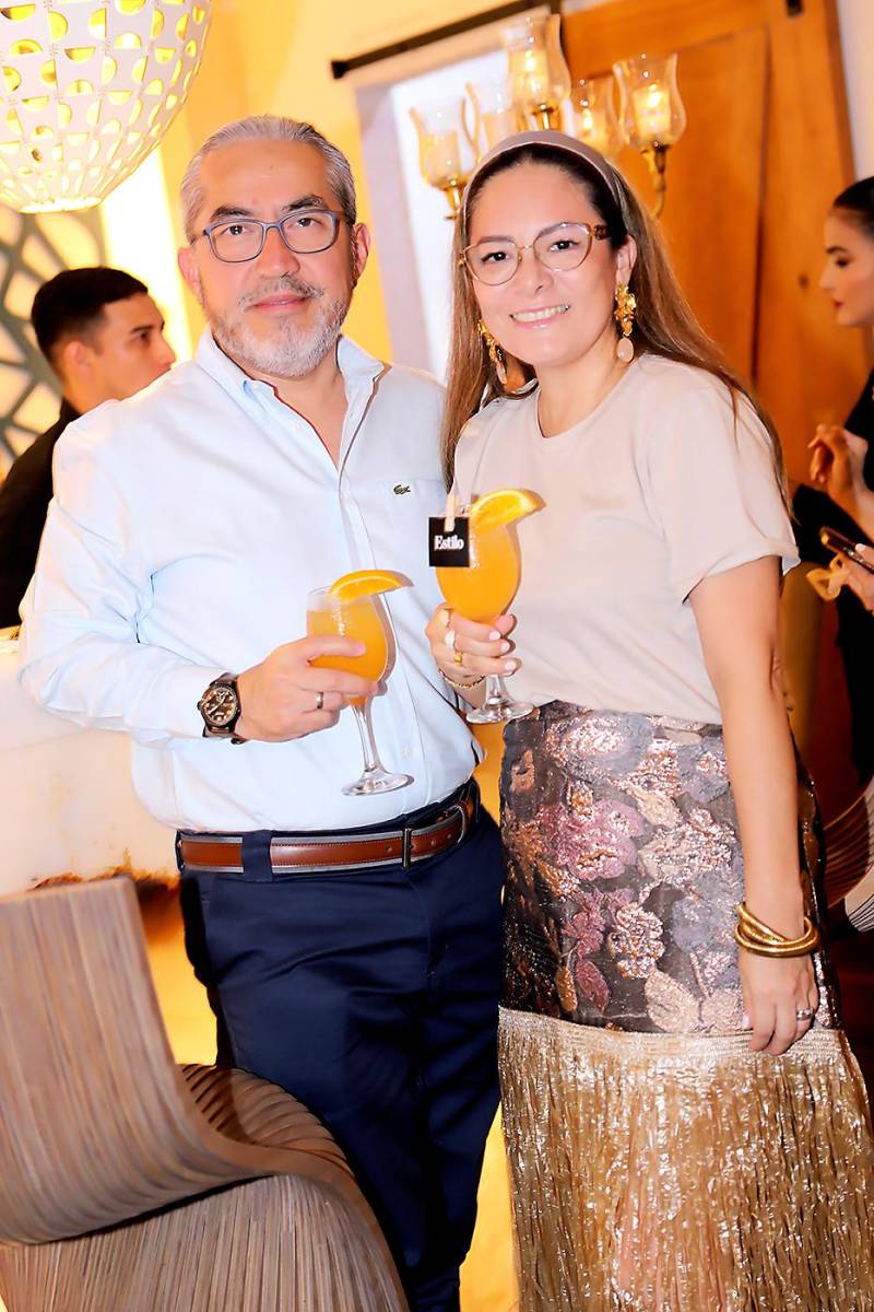 Piero Cortijo y Julia Reyes.