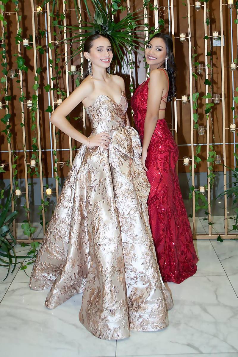 Isabel Chávez y Nohelia Sierra.