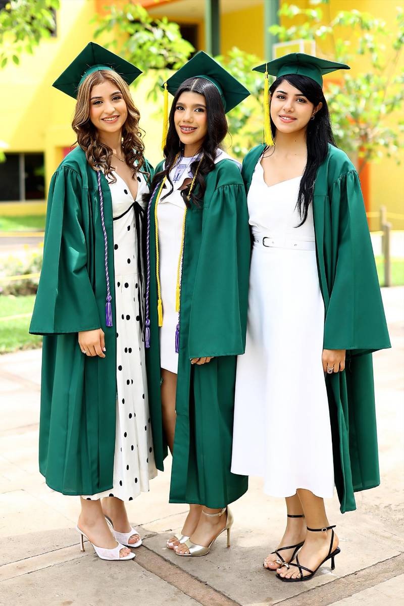 Viviana Chirinos, Aleshka Geneve y Natali Salinas