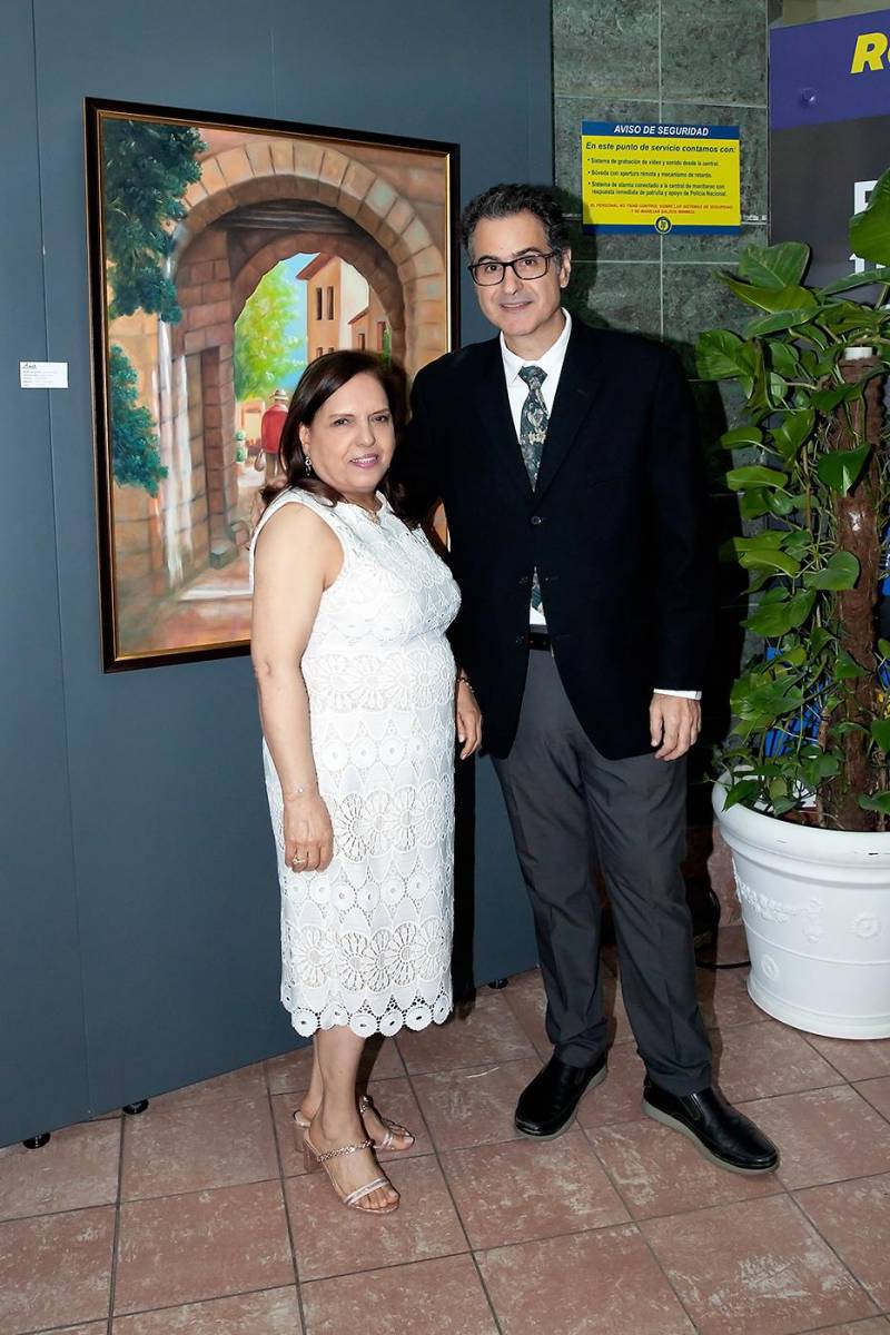 Siham Zummar y Gustavo Larach