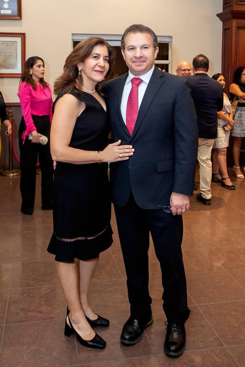 Gisselle y Jesús Canahuati.