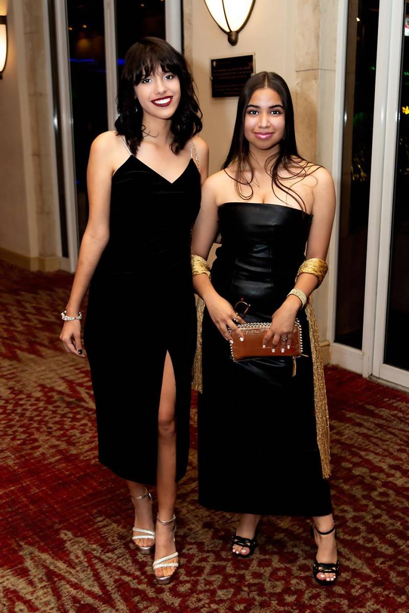 Ana Larios y Ana Raudales. 