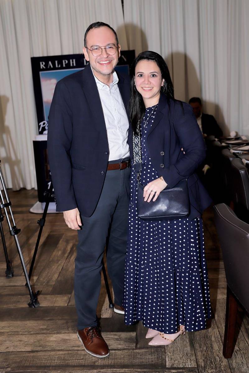 Leonel Rivas y Lindsay Pinel