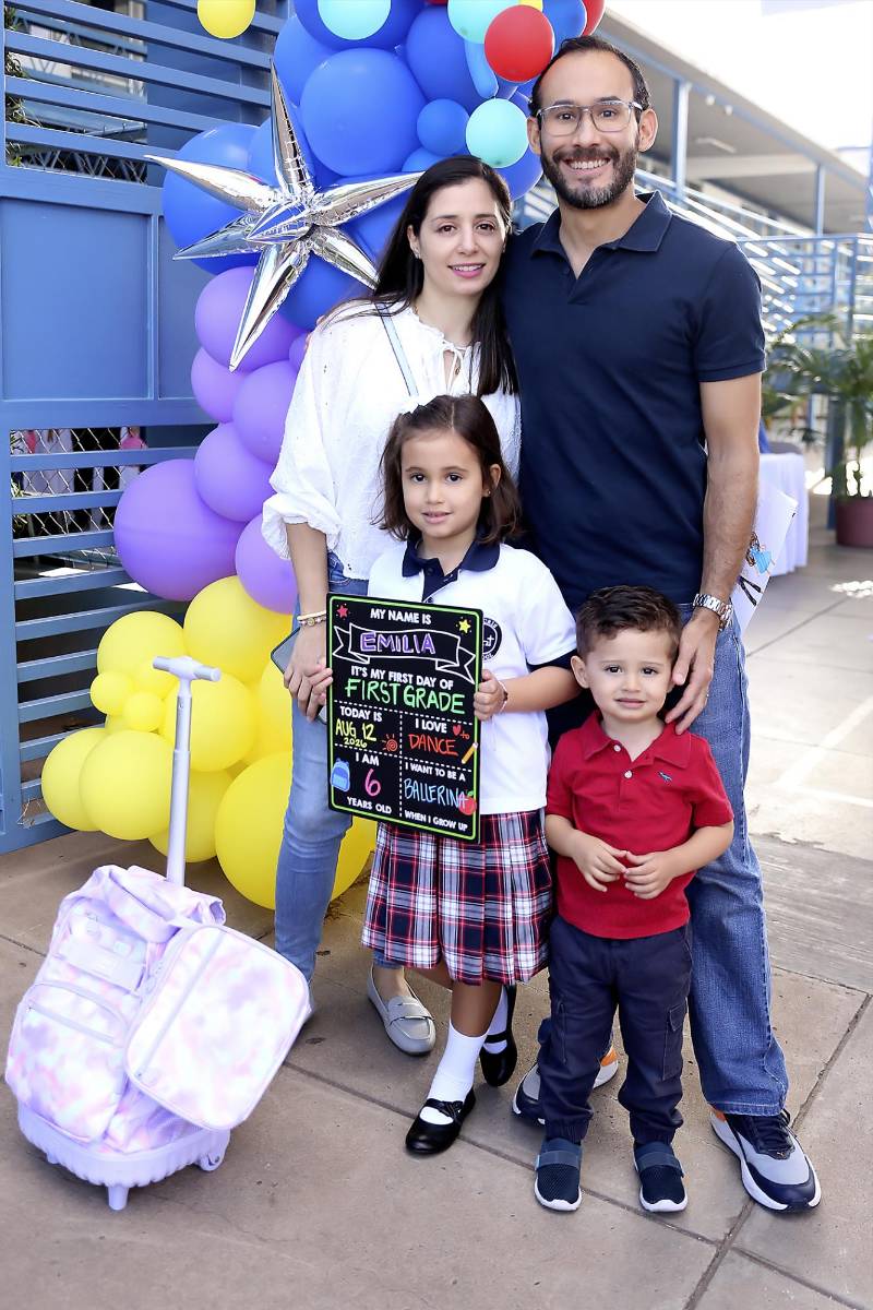 First Day of First Grade de Macris School