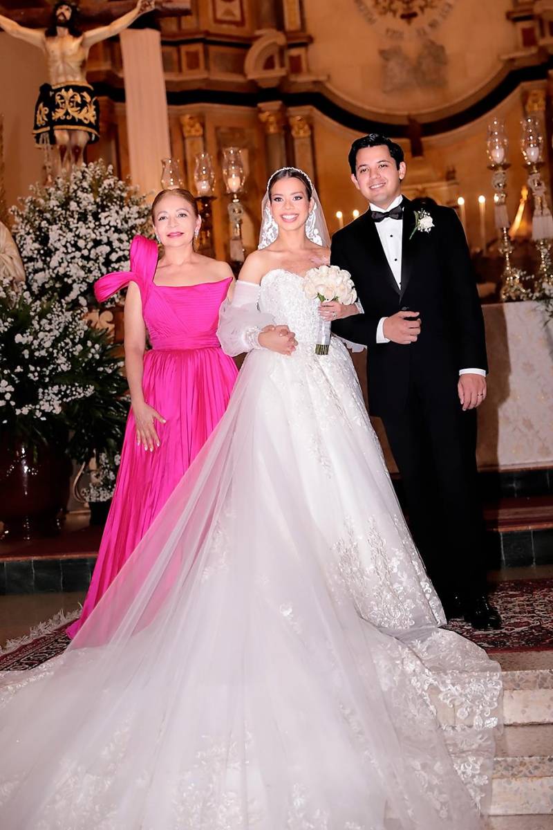Carmen Chávez, Carmen Villavicencio y Diego Durón