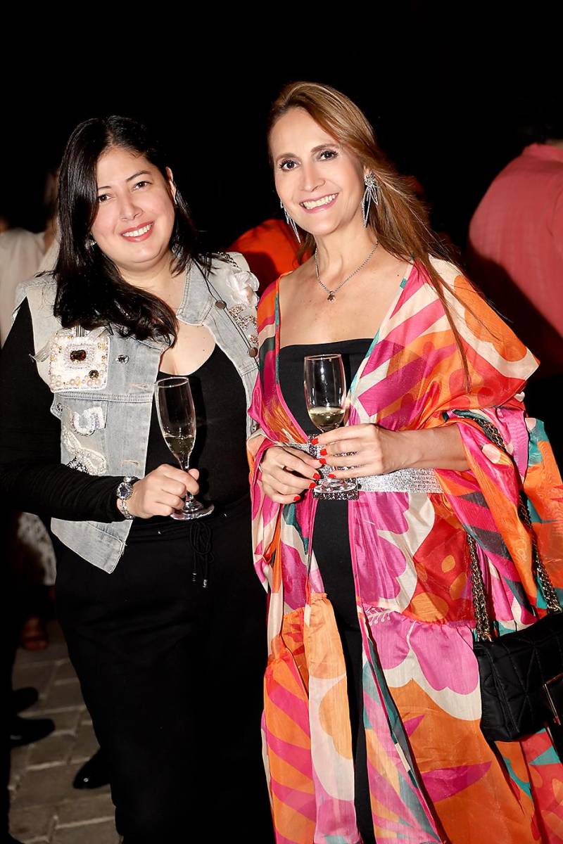 Grand opening de Orujos en Plaza Lara