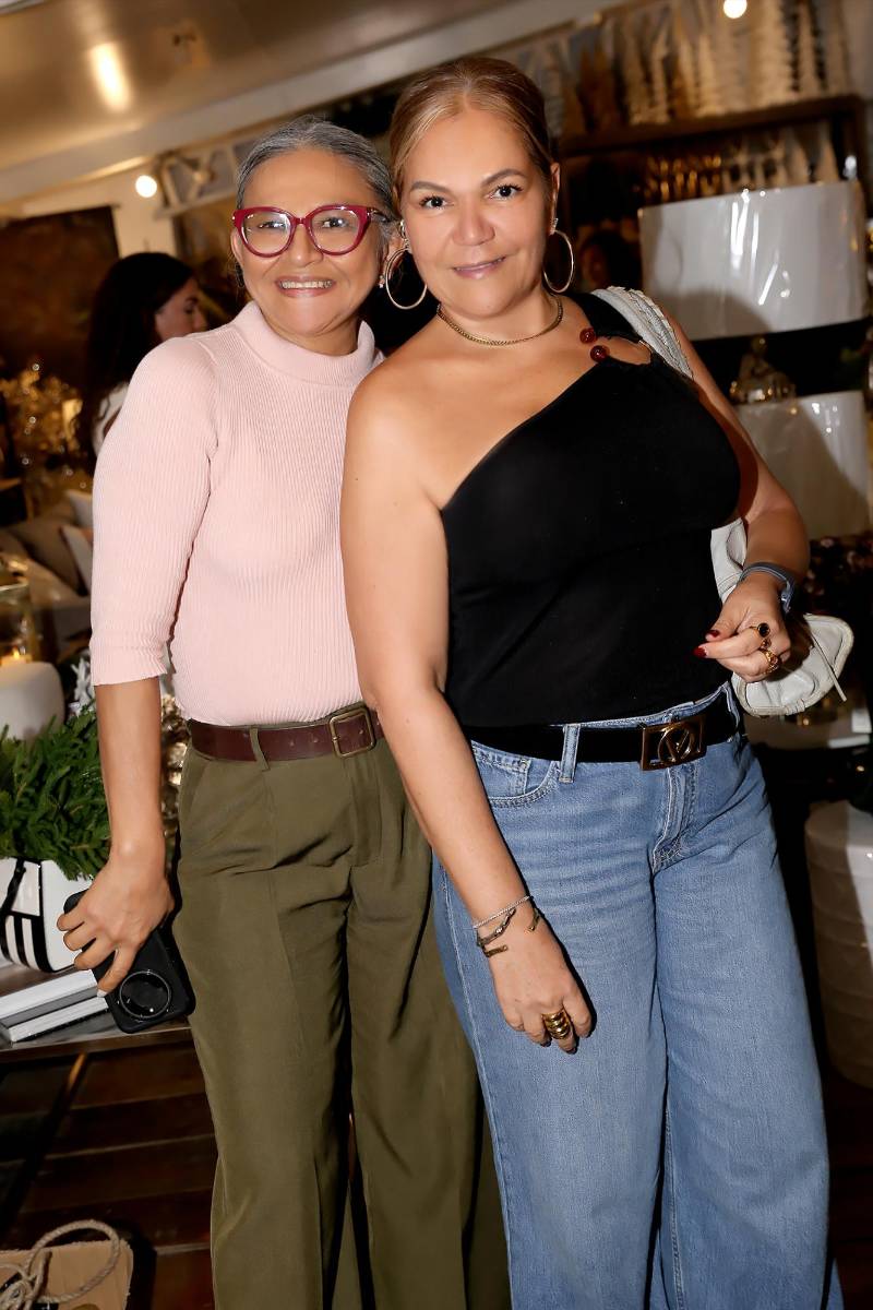 Iris Cooper y Raquel Cooper. 
