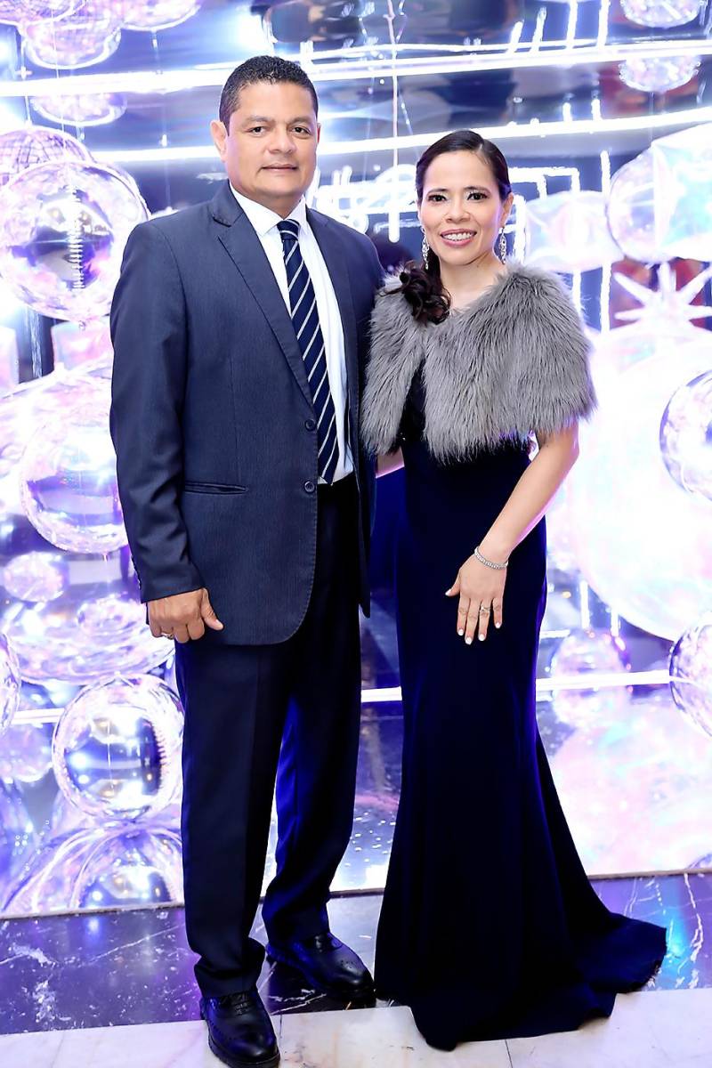 Invitados de la prom 2025 de Mayan School