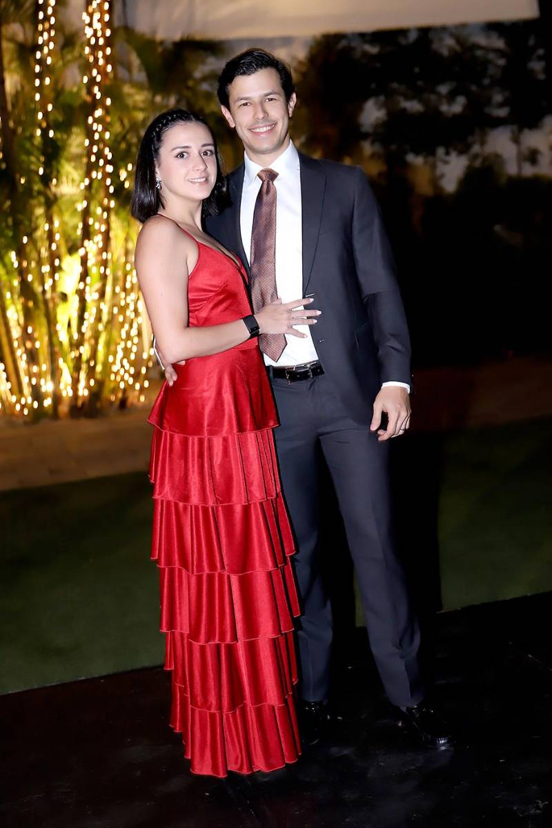 Fiesta nupcial de Allison Rivera y José Armando Erazo