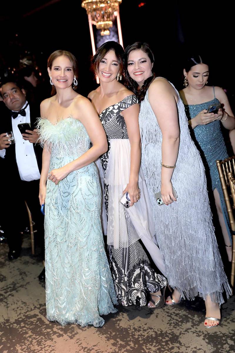 Invitados a la prom 2025 de DelCampo School