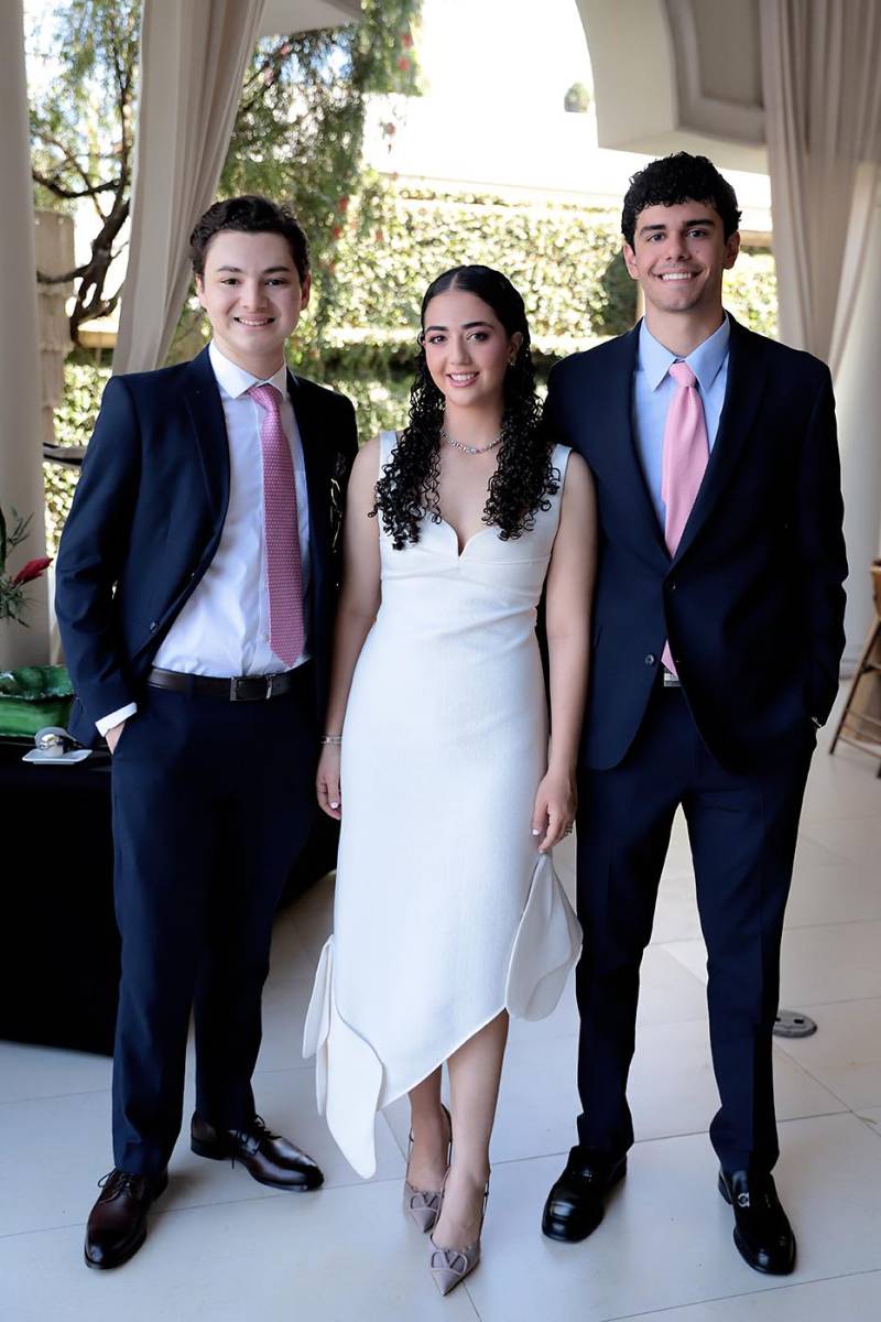 José Miguel Segura, Adriana Atala y Mauricio Hasbun.