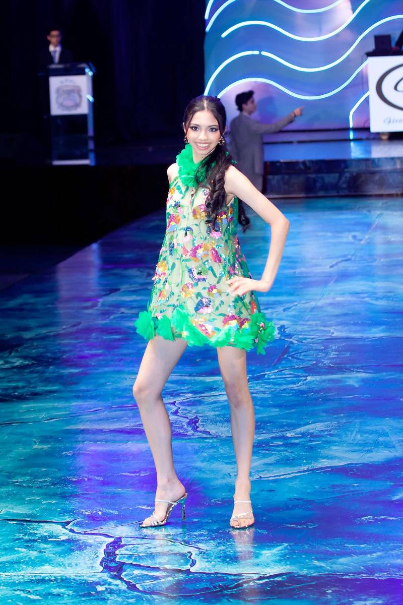 Senior Fashion Show 2026 de la Escuela Internacional Sampedrana, parte 3