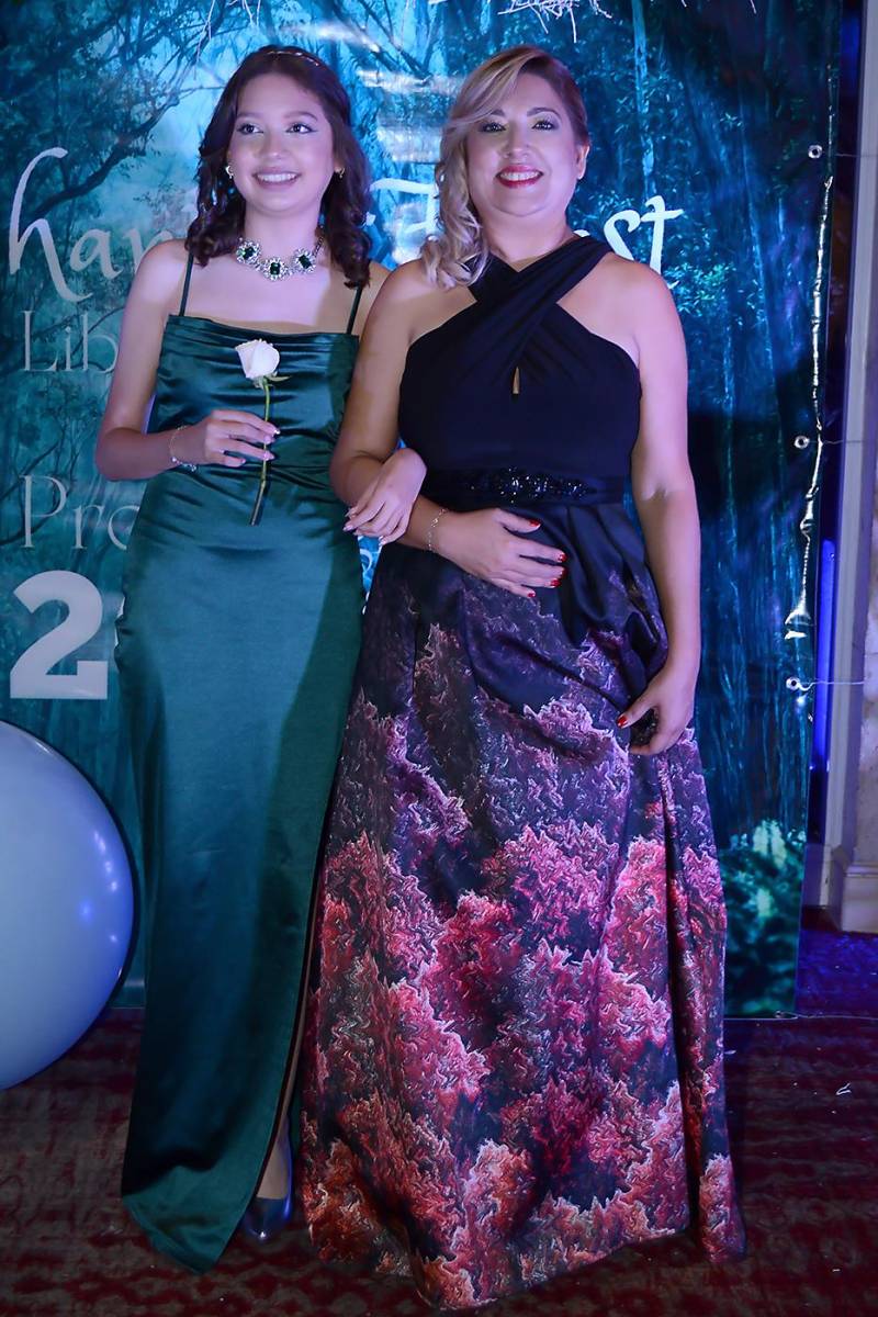 Ranhya Salomón y Aminda Rodríguez