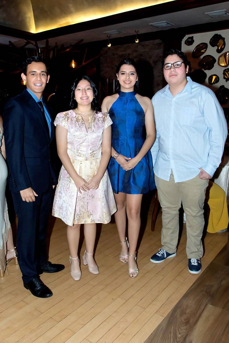 Marco Martínez, Adriana De León, Sofía Díaz y Néstor Moncada.