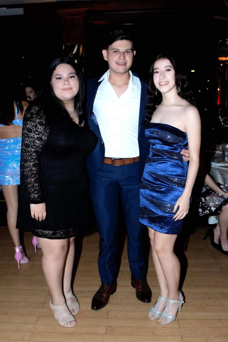 Ana Castillo, Emanuel Alvarado y Paola Solís. 