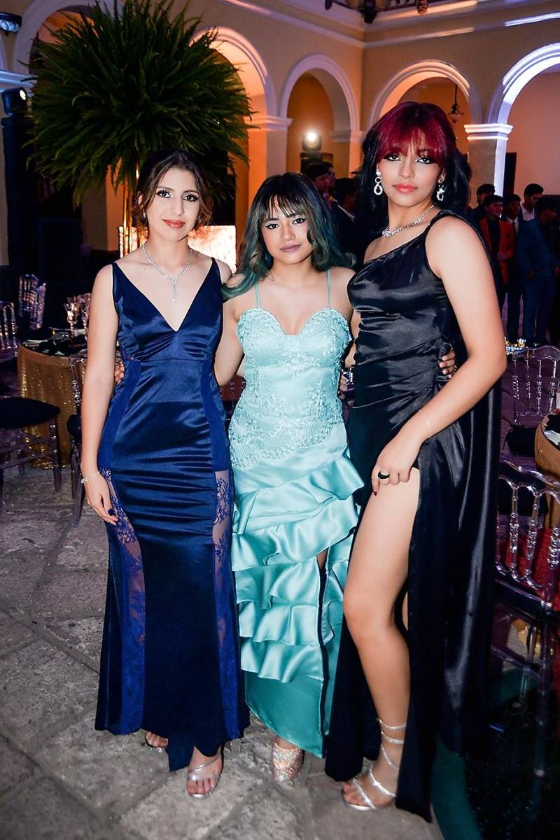 Mansi Romero, Alejandra Mejía y Katia Poujol.