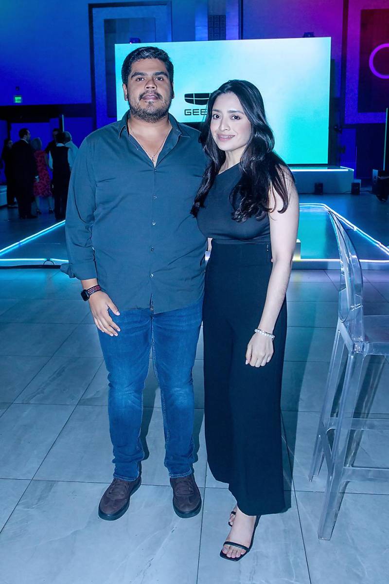 Javier Ruíz y Alexa Herrera.