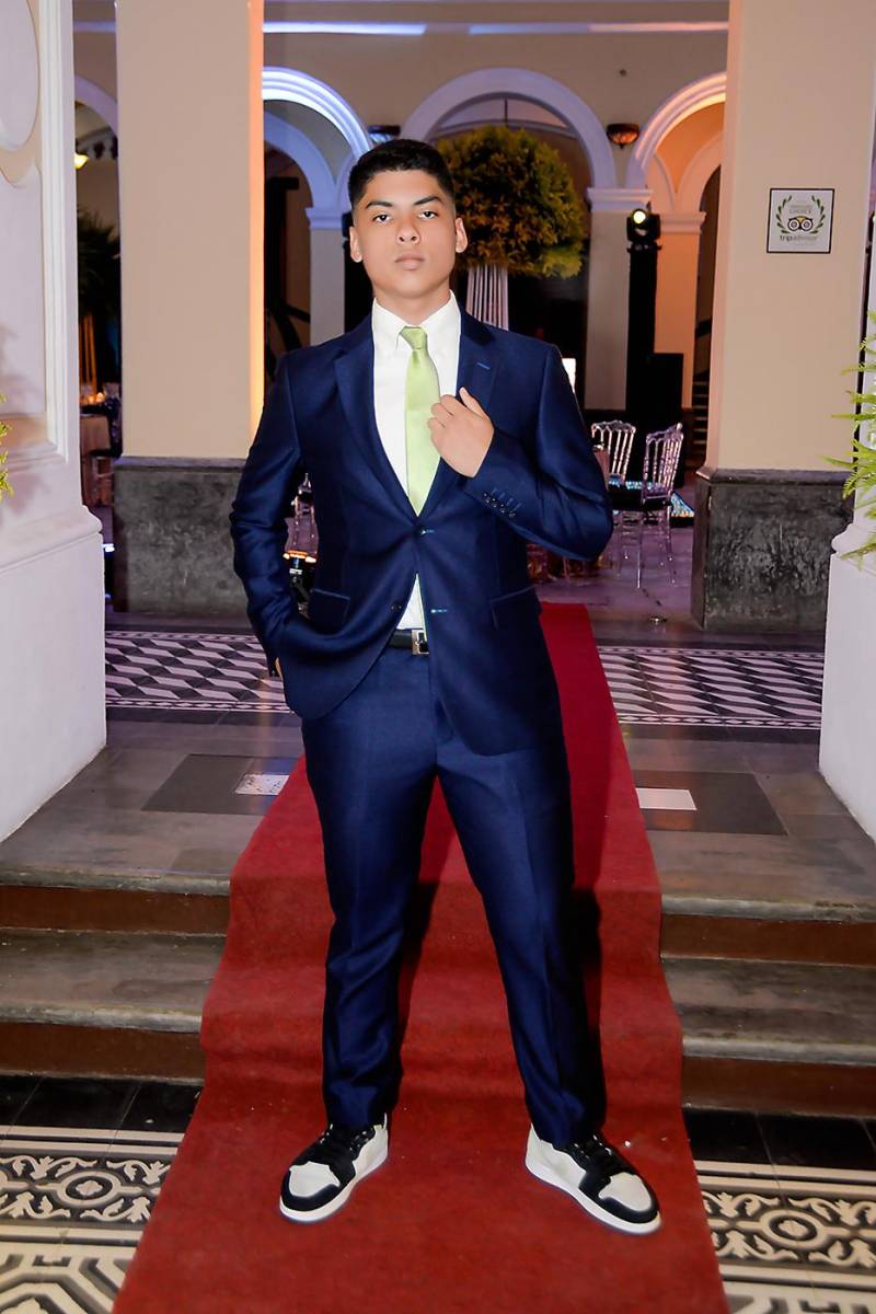 Roberto Monroy.
