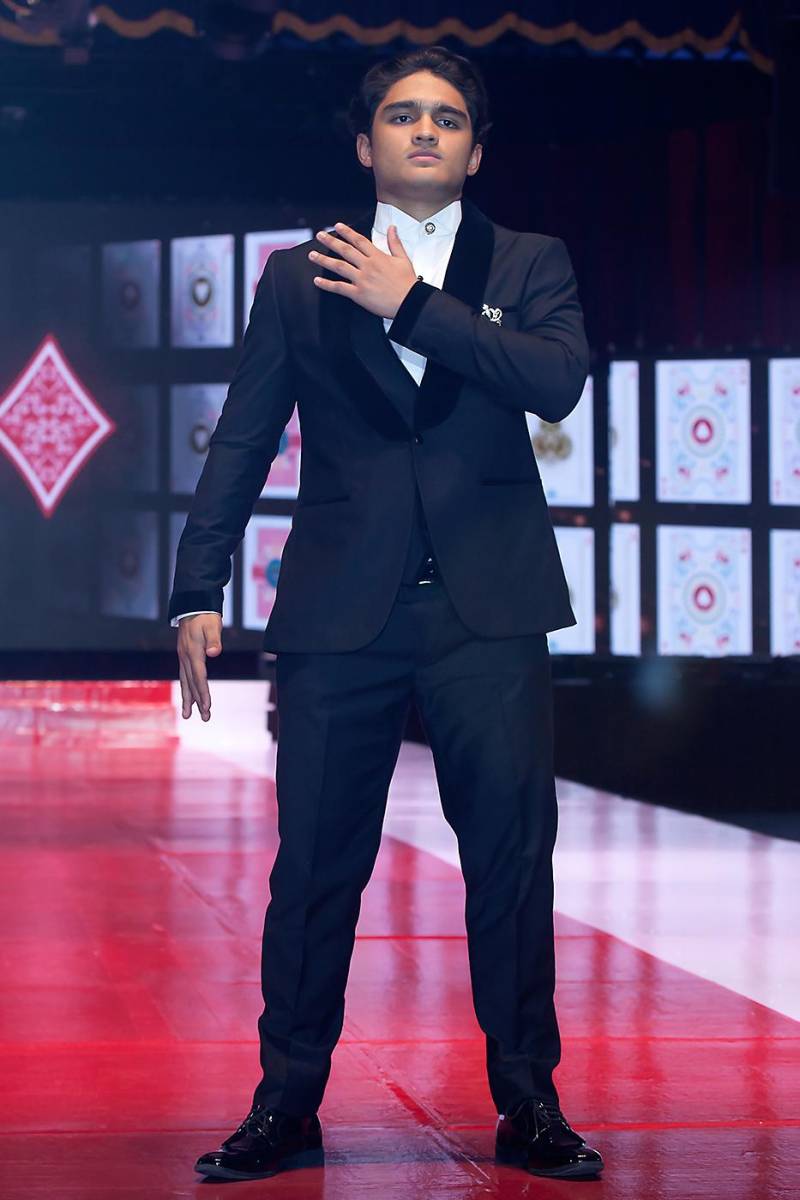 Senior Fashion Show “Ace of Style” de la Escuela Internacional Sampedrana 2025