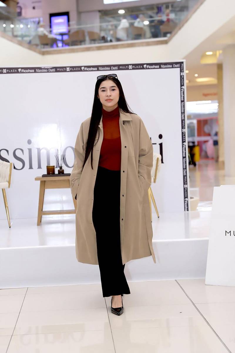 Massimo Dutti presenta su nueva colección invierno en Multiplaza