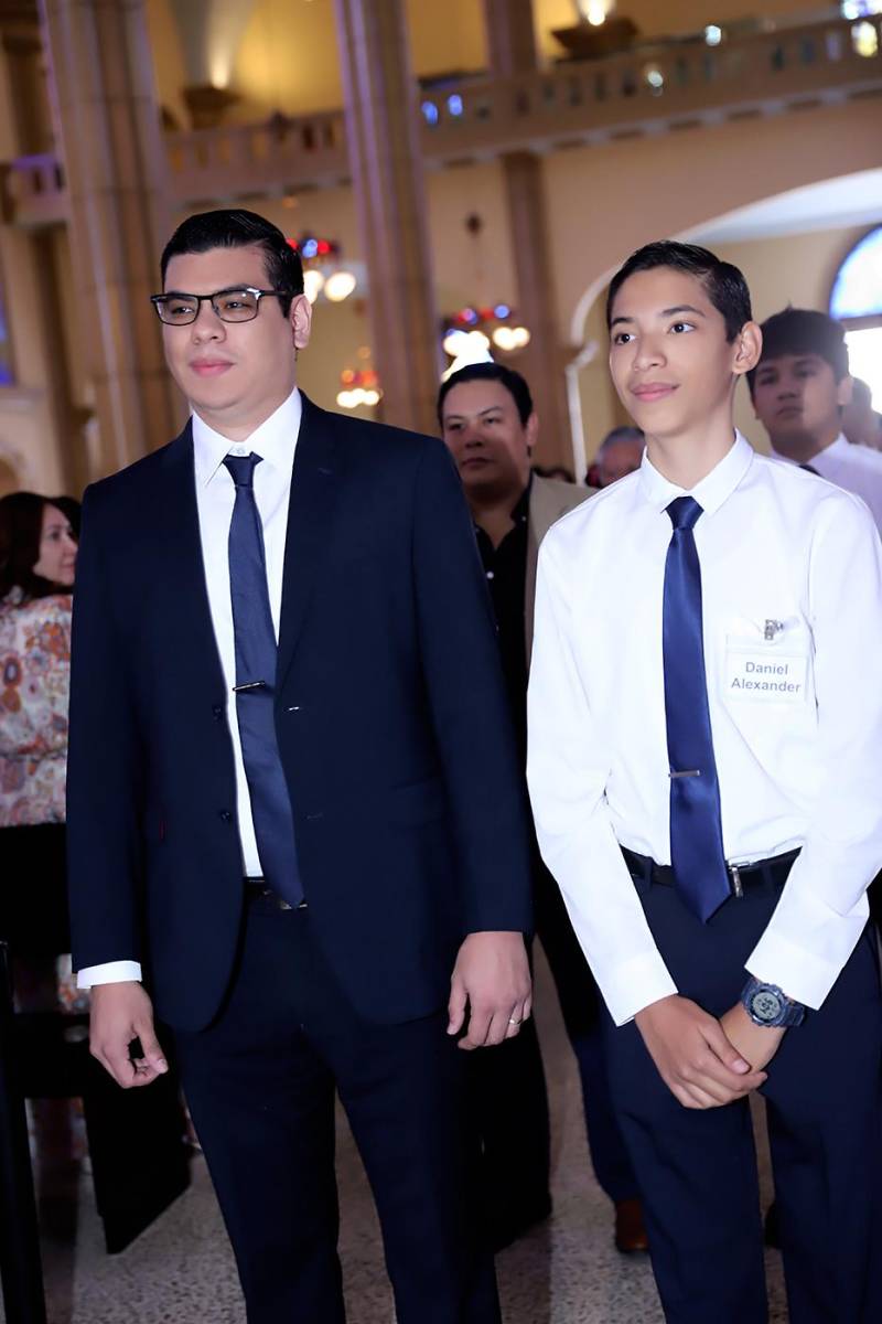 Confirmación de alumnos de Macris School Confirmación de alumnos de Macris School