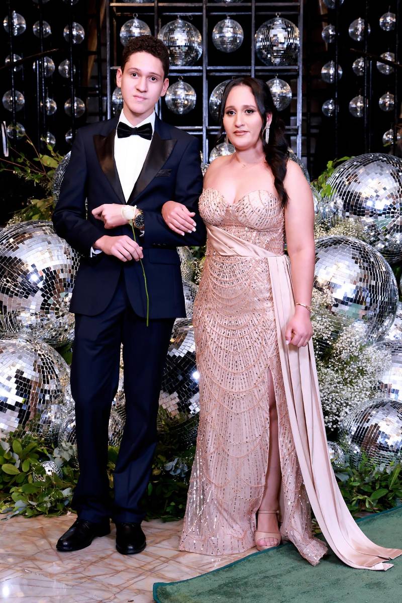 Héctor Chávez y Yessenia Oliva