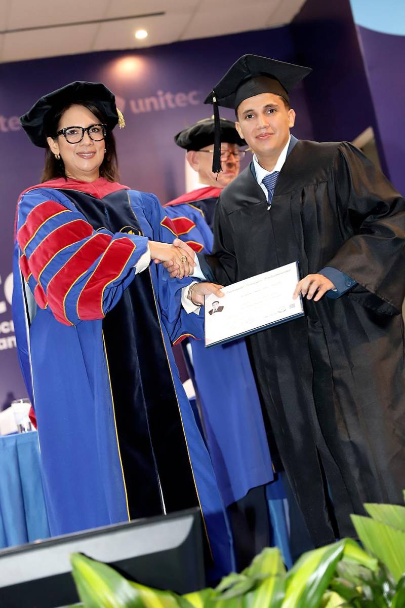 Graduaciones de Pregrado de UNITEC TGU 2025
