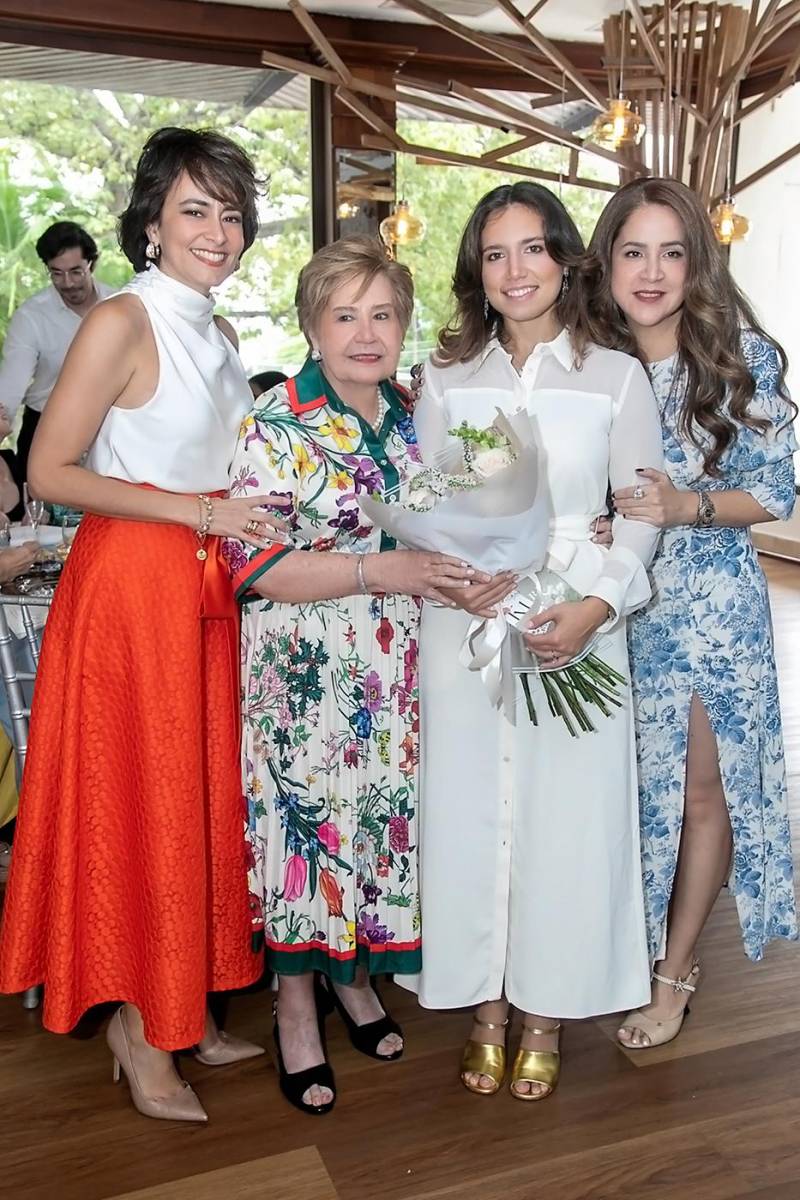 Heidy, Mary, Alexandra y Giselle Tinoco.