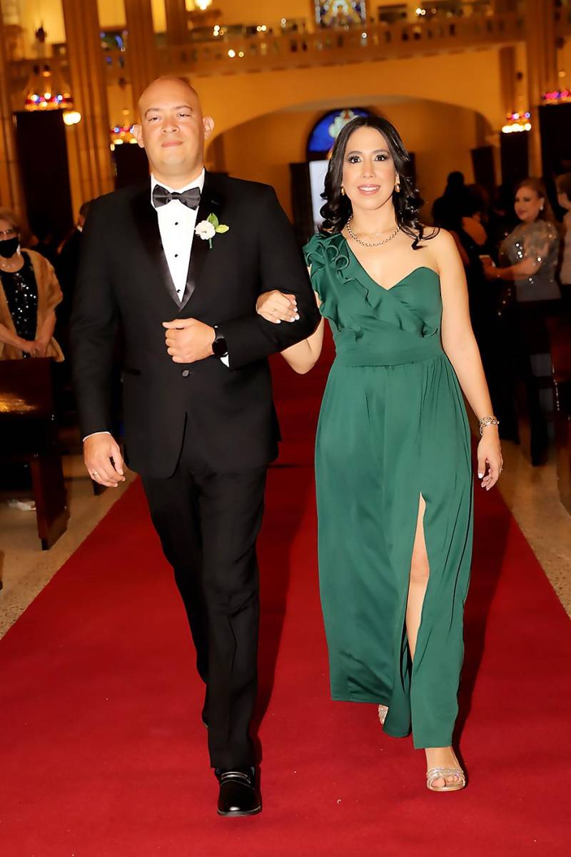 Alejandro y Alejandra Buck 