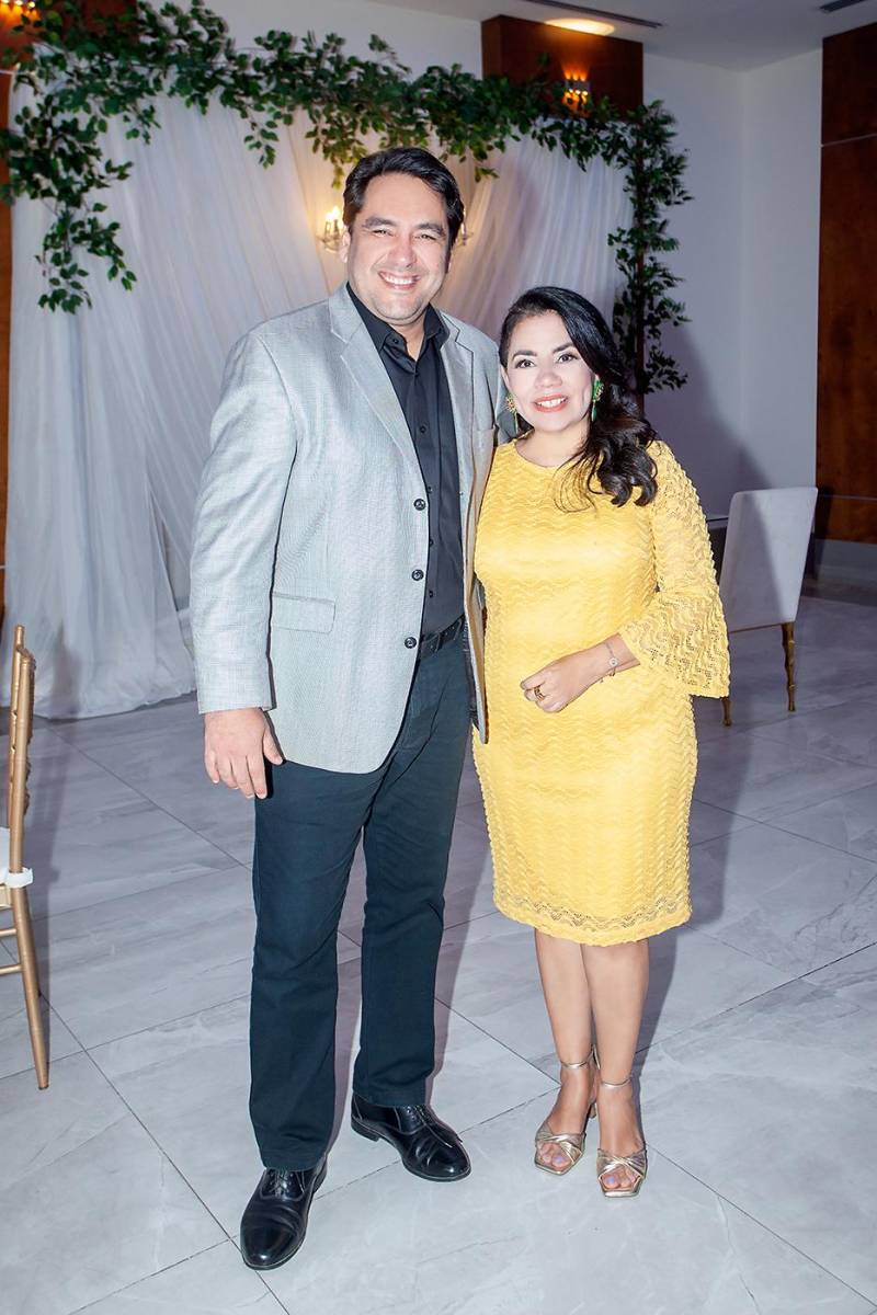 Julio Hernández y Liliana Barahona.