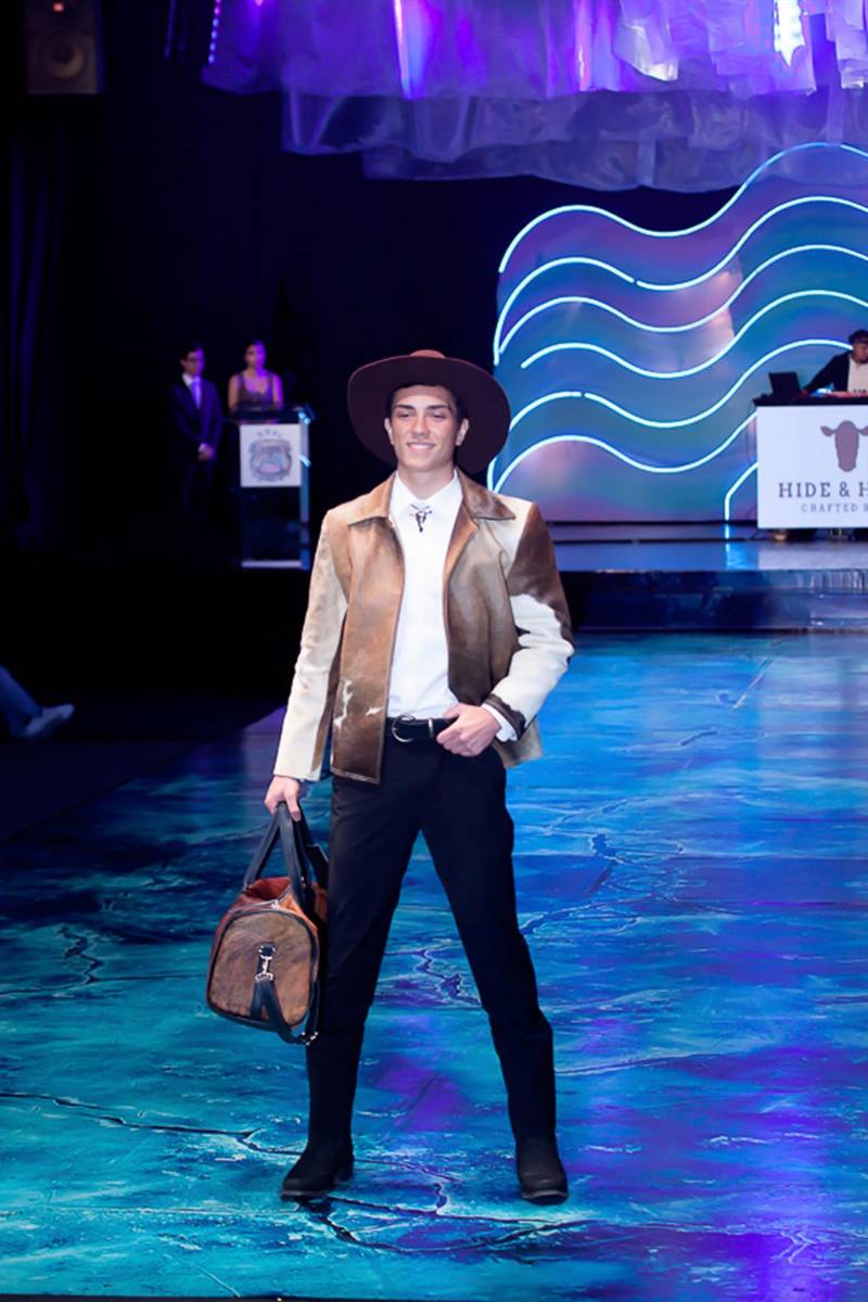 Senior Fashion Show 2026 de la Escuela Internacional Sampedrana, parte 3