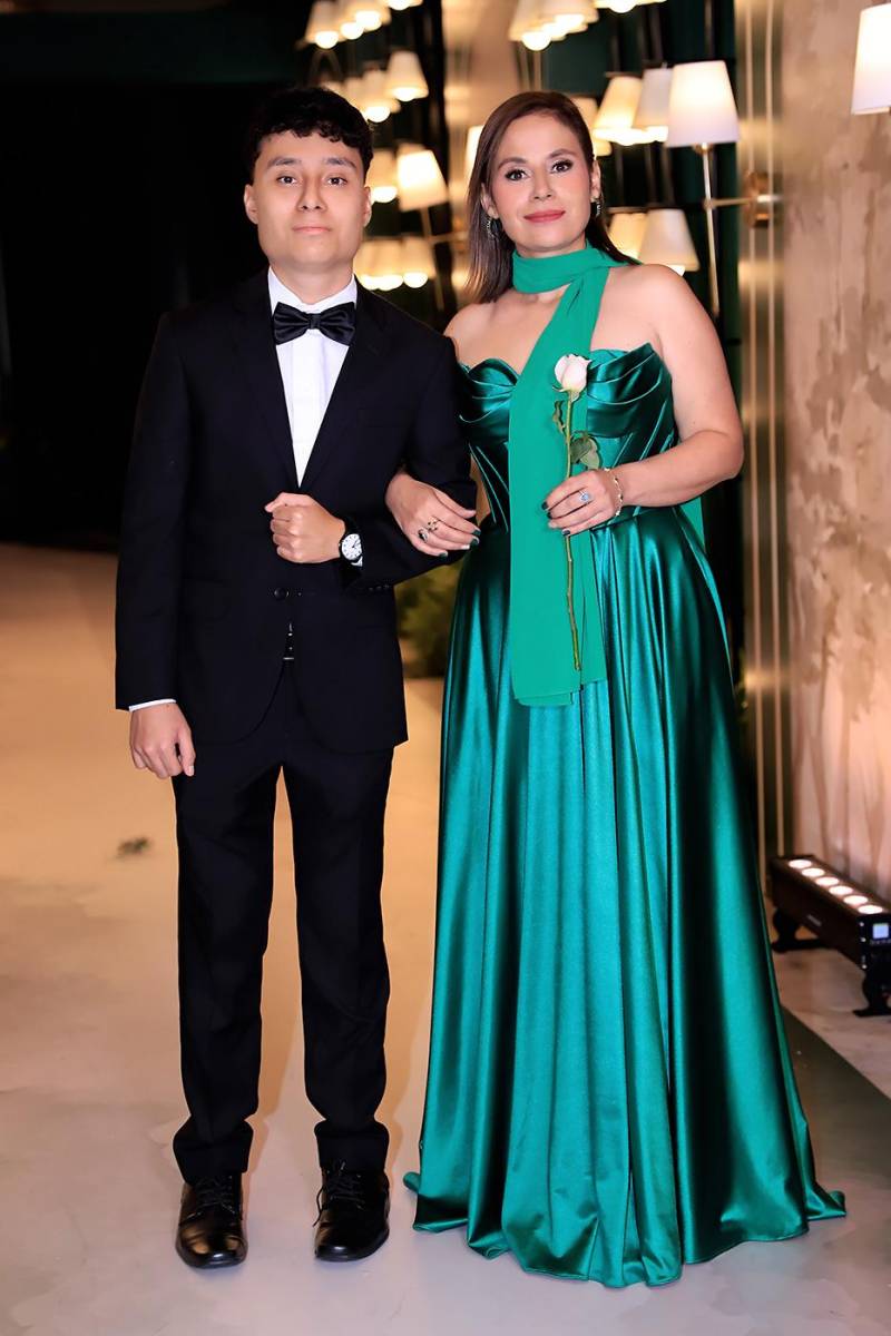 Guillermo de Jesús Pineda con Felicia Nolasco