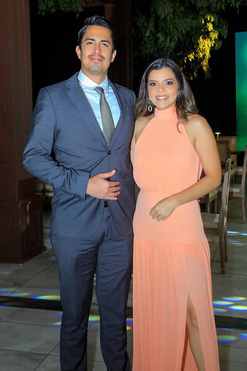 Carlos y Michelle Valladares.