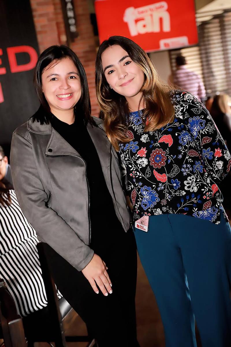 Yanira Sánchez y Sofía Chacón.