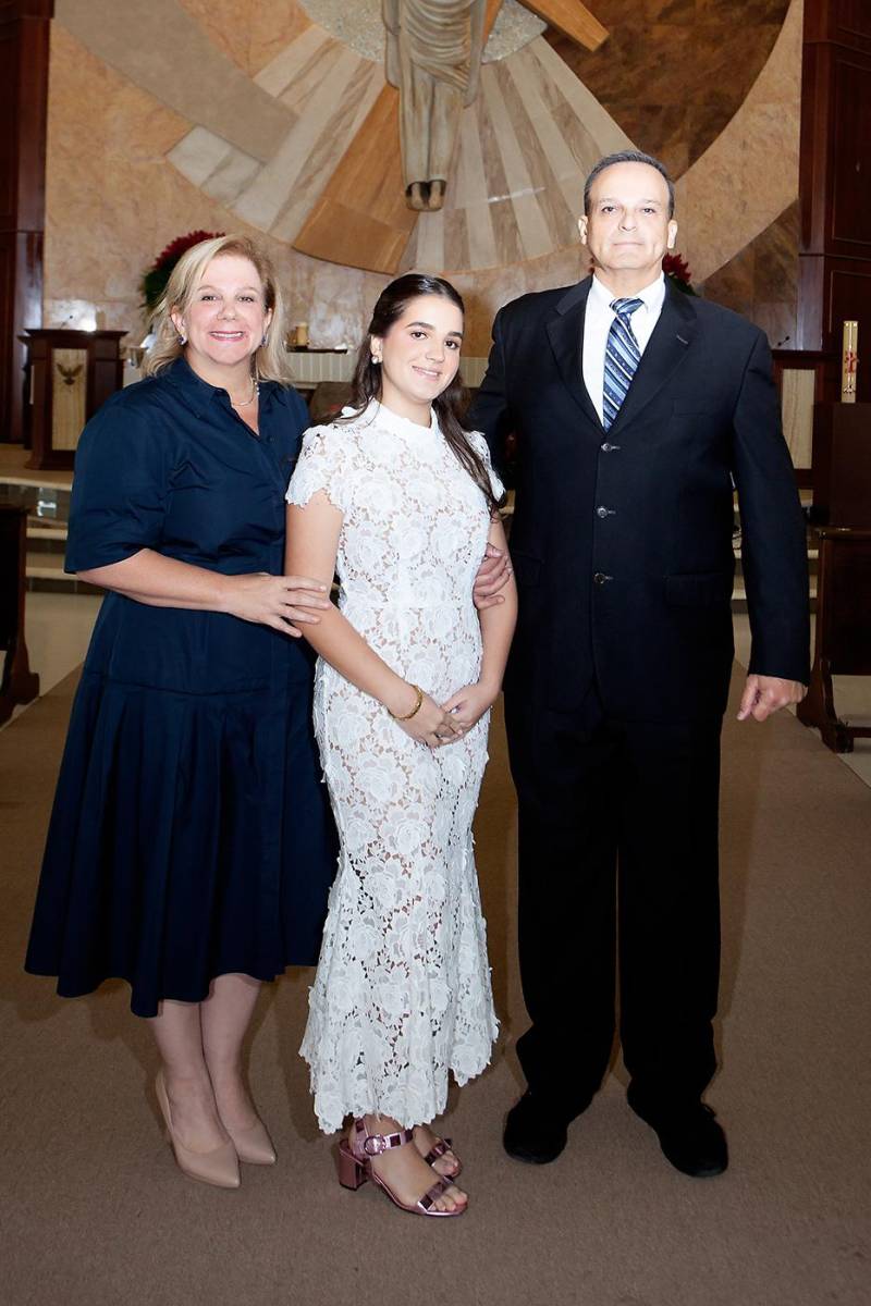 Anastacia, Mary y Erick Zummar.