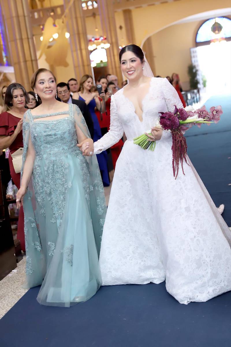 Lourdes Umanzor y Jennifer Victoria Umanzor