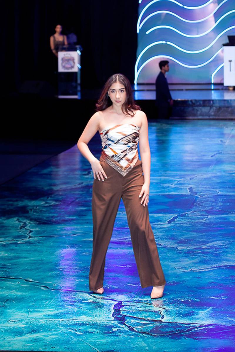 Senior Fashion Show 2026 de la Escuela Internacional Sampedrana, parte 3