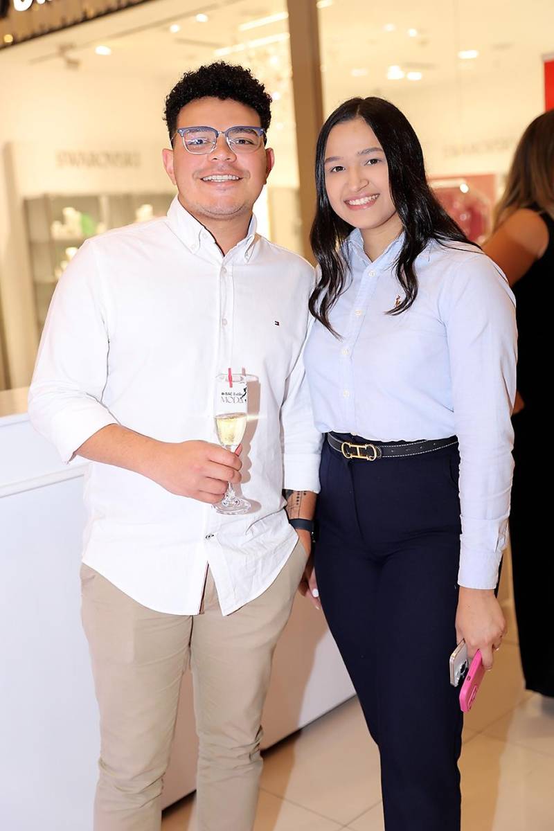 Steven Ponce y Cinthia Osorto.